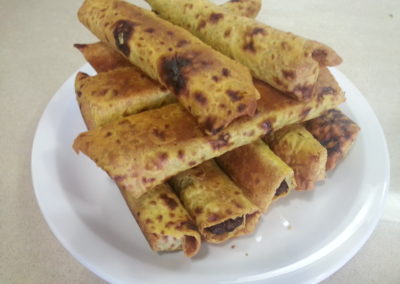 Dast peech (ground beef, lime, spices, lavash)