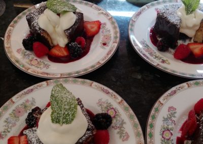 Dark chocolate cake with berries